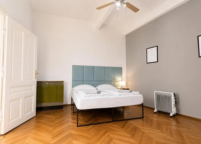 Appartamento 5-min To Danube Stylish 1br Apt, For Longstays